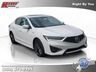 Sedán de 4 puertas Acura ILX 2022 con paquete Premium y A-SPEC