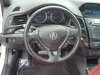 Sedán de 4 puertas Acura ILX 2022 con paquete Premium y A-SPEC