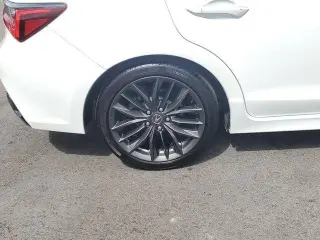Sedán de 4 puertas Acura ILX 2022 con paquete Premium y A-SPEC