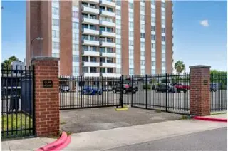 Rental property with 1 bedroom and 1.5 bathroom in Corpus Christi