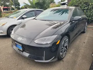 Sedán de 4 puertas Hyundai IONIQ 6 SEL 2023