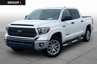 Toyota Tundra 2020 4x2 SR5 4 puertas CrewMax Cab Pickup SB