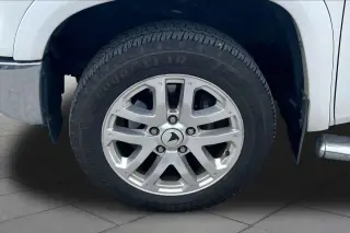 Toyota Tundra 2020 4x2 SR5 4 puertas CrewMax Cab Pickup SB