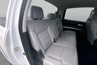 Toyota Tundra 2020 4x2 SR5 4 puertas CrewMax Cab Pickup SB