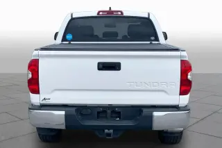 Toyota Tundra 2020 4x2 SR5 4 puertas CrewMax Cab Pickup SB