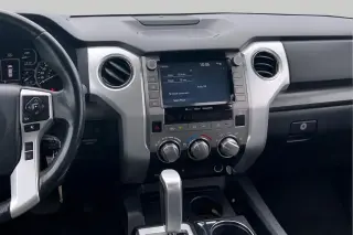 Toyota Tundra 2020 4x2 SR5 4 puertas CrewMax Cab Pickup SB