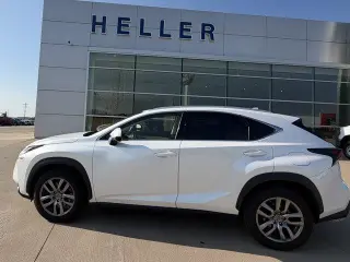 Lexus NX 200t 2015 AWD Crossover de 4 puertas