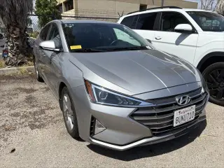 Hyundai ELANTRA 2020 Value Edition Sedán de 4 puertas