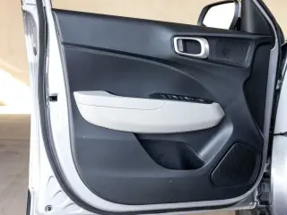 Hyundai VENUE 2025 SEL Crossover de 4 puertas