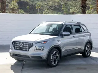 Hyundai VENUE 2025 SEL Crossover de 4 puertas