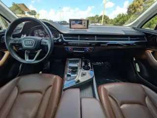 Audi Q7 2019 AWD quattro SE Premium Plus 55 TFSI 4dr SUV