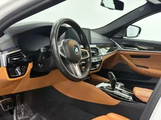 BMW 5 Serie 2020 AWD M550i xDrive 4dr Sedán