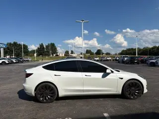 Tesla Model 3 2022 AWD Sedán de 4 puertas de rendimiento