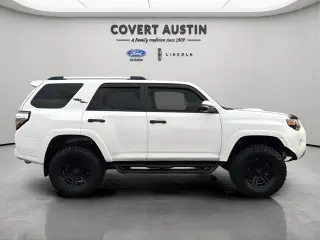 Toyota 4Runner 2017 4x4 SR5 4dr SUV