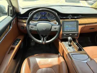 Sedán de 4 puertas Maserati Quattroporte 2018 AWD S Q4 GranLusso