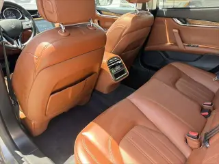Sedán de 4 puertas Maserati Quattroporte 2018 AWD S Q4 GranLusso