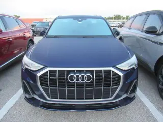 Audi Q3 2022 AWD quattro S line Premium Plus 45 TFSI SUV de 4 puertas
