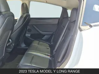 Tesla Model Y 2023 AWD Crossover de 4 puertas