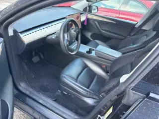 Tesla Model Y 2024 Long Range Crossover de 4 puertas