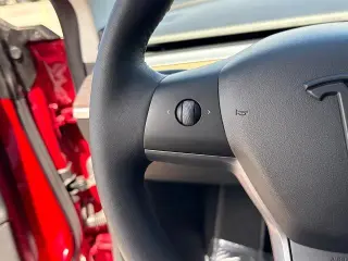 Sedán de 4 puertas Tesla Model 3 2022 AWD Performance