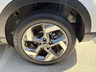 Hyundai VENUE 2026 SEL 4dr Crossover