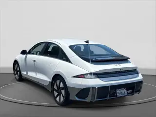 Hyundai IONIQ 6 2023 SE Sedán 4 puertas