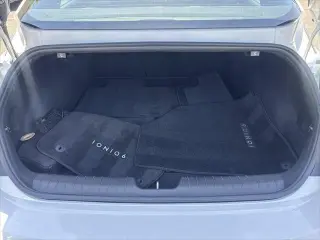 Hyundai IONIQ 6 2023 SE Sedán 4 puertas