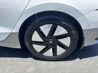 Hyundai IONIQ 6 2023 SE Sedán 4 puertas