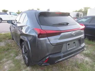 Lexus UX 250h 2024 F SPORT Design 4 puertas Crossover