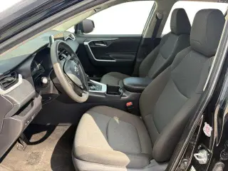 Toyota RAV4 Hybrid 2025 AWD XLE 4dr SUV