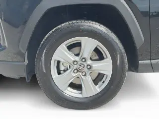 Toyota RAV4 Hybrid 2025 AWD XLE 4dr SUV
