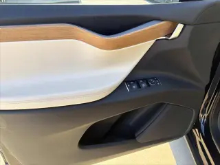 Tesla Model X 2021 AWD Long Range Plus 4dr SUV