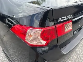 Acera TSX 2012 Sedán 4 puertas