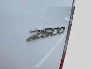 Mercedes-Benz Sprinter 2025 2500 3dr 144 in. WB Furgón de Carga (2.0L I4)