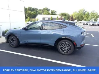 Ford Mustang Mach-E 2024 AWD Premium 4dr SUV