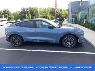 Ford Mustang Mach-E 2024 AWD Premium 4dr SUV