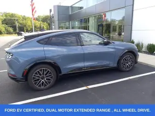 Ford Mustang Mach-E 2024 AWD Premium 4dr SUV