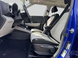 Hyundai VENUE 2023 SEL 4dr Crossover