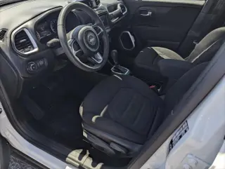 Jeep Renegade 2021 Latitude 4dr SUV