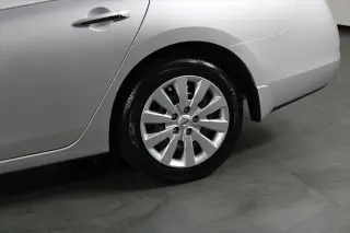 Nissan Sentra 2015 S Sedán 4 puertas 6M