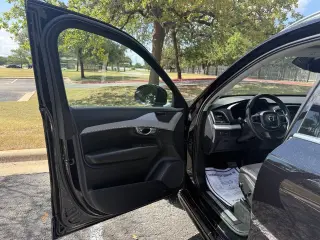 2022 Volvo XC90