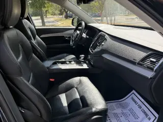 2022 Volvo XC90