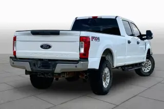 Ford F-250 Super Duty 2019 4x4 XLT 4dr Crew Cab 8 ft. LB Pickup