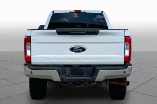 Ford F-250 Super Duty 2019 4x4 XLT 4dr Crew Cab 8 ft. LB Pickup