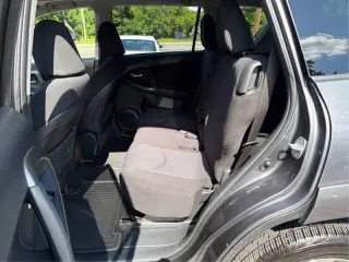 Toyota RAV4 2012