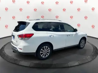 Nissan Pathfinder 2016