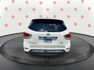 Nissan Pathfinder 2016