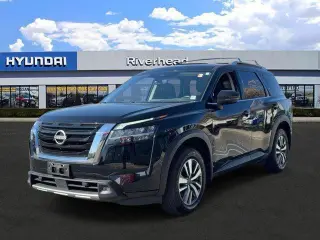 Nissan Pathfinder 2023 AWD SL 4dr SUV