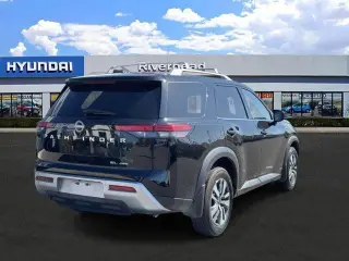 Nissan Pathfinder 2023 AWD SL 4dr SUV
