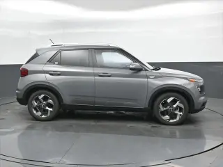 Hyundai VENUE 2023 SEL 4dr Crossover